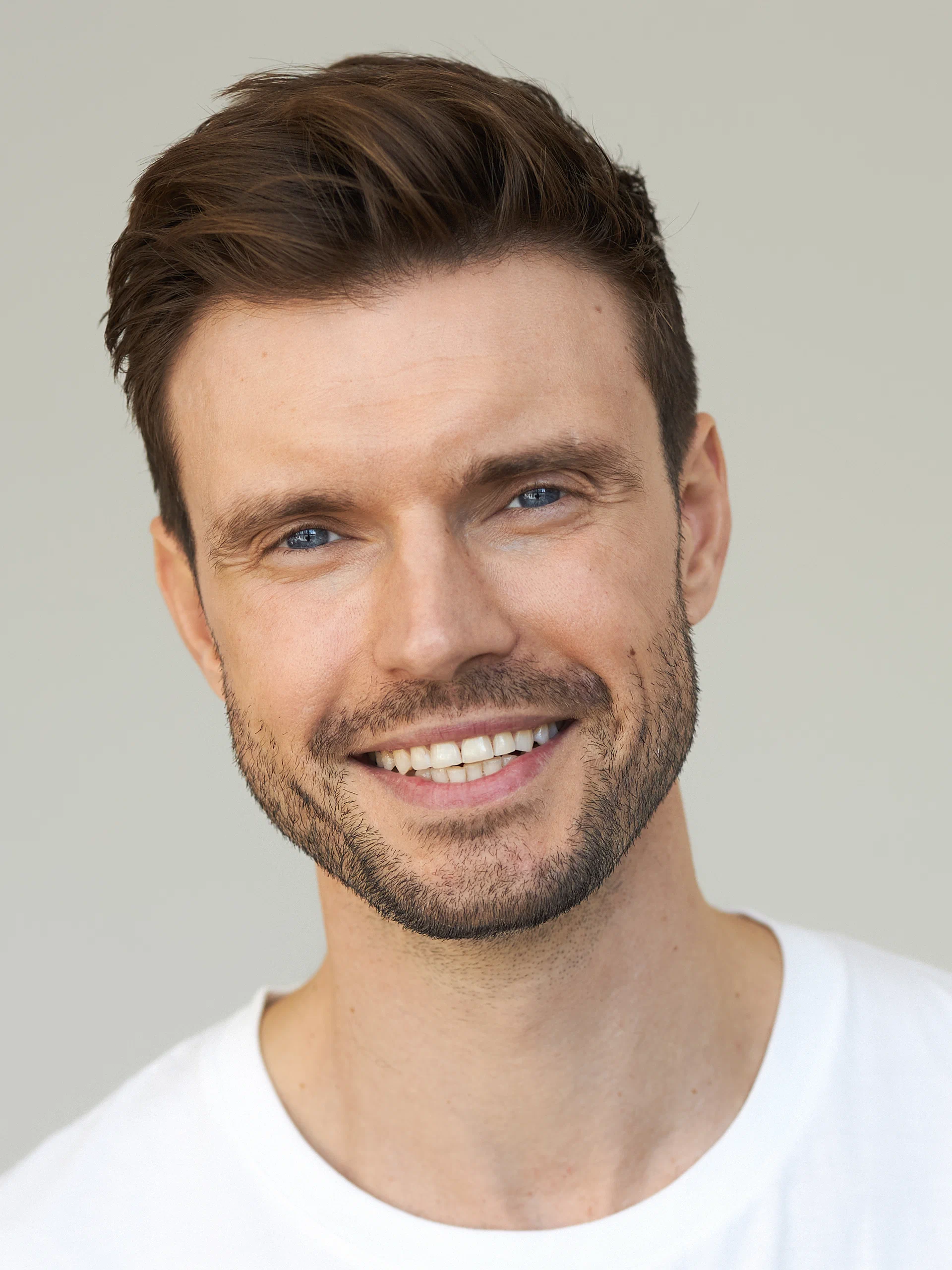 benefits-of-all-on-4-dental-implants-in-dubai