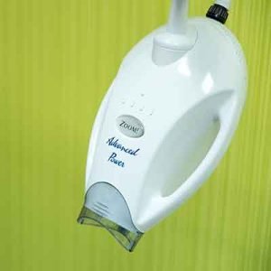 zoom-advanced-teeth-whitening-technology-dubai